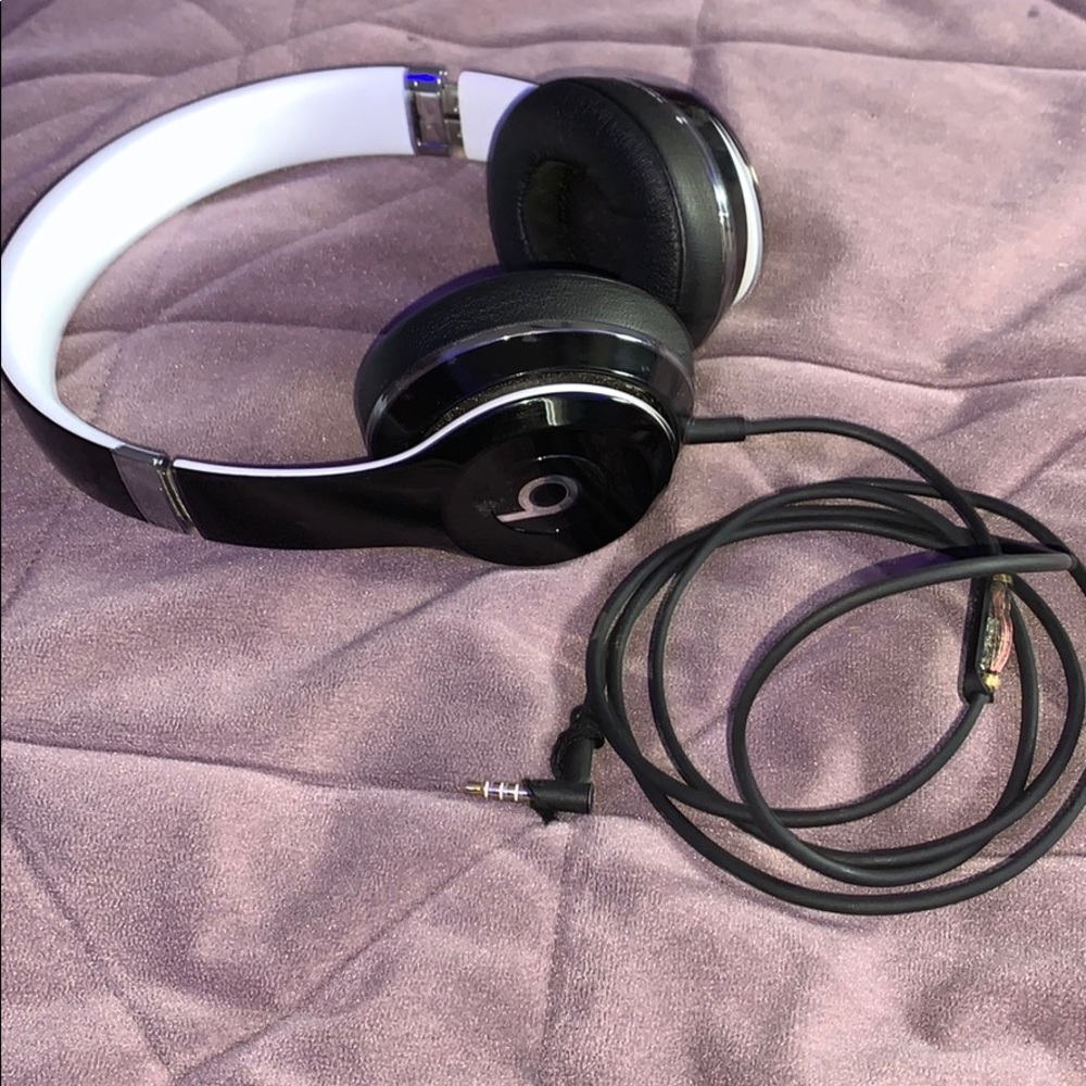 beat solos 2 (wired)